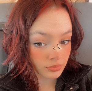 Meet your Posher, Christina